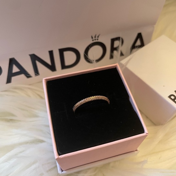 Pandora Ma Pave Queen Ring - Picture 2 of 5